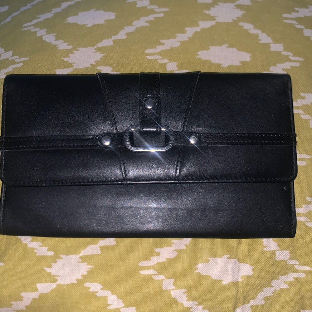 Buxton Genuine Leather wallet